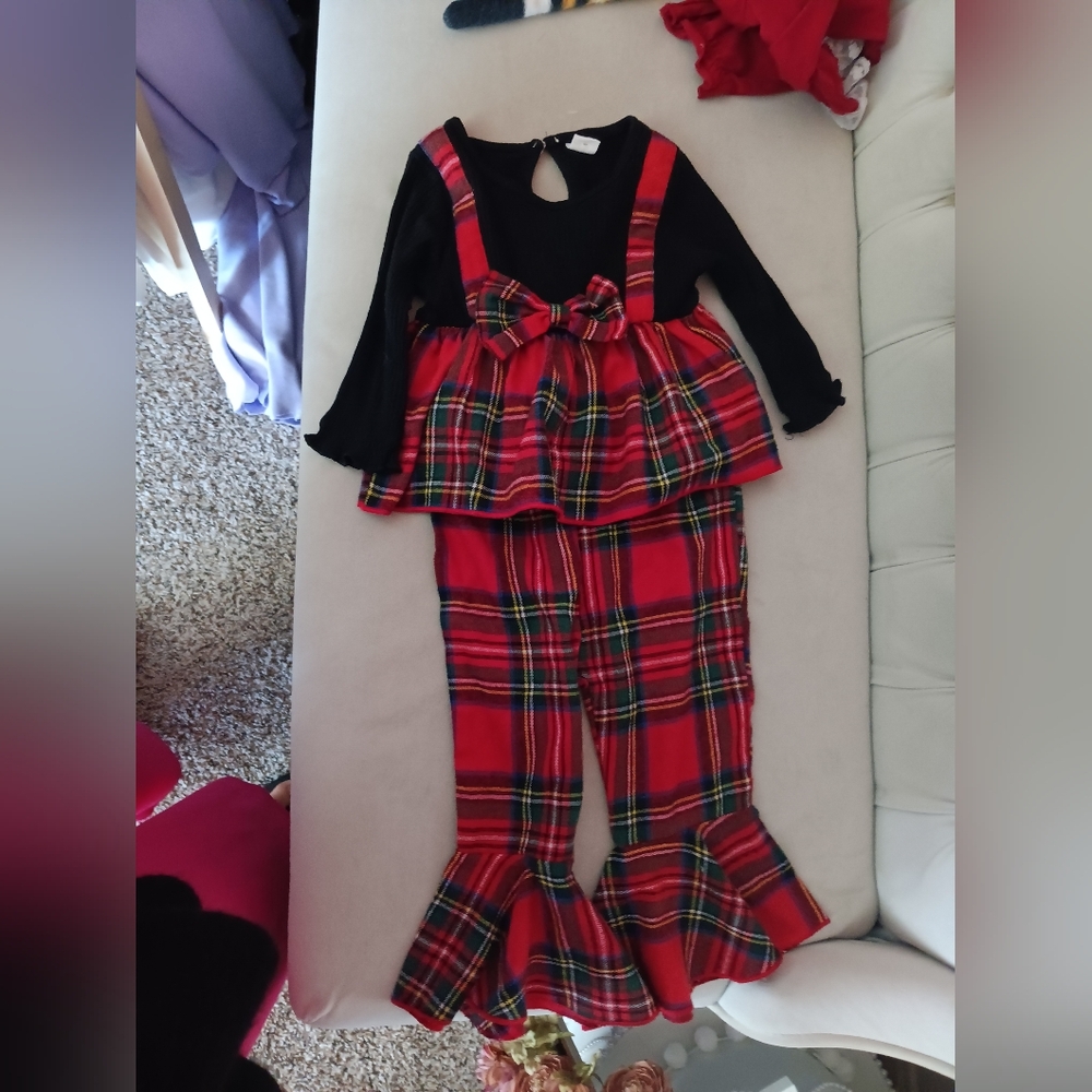 SHEIN Red and Black Plaid Toddler Set